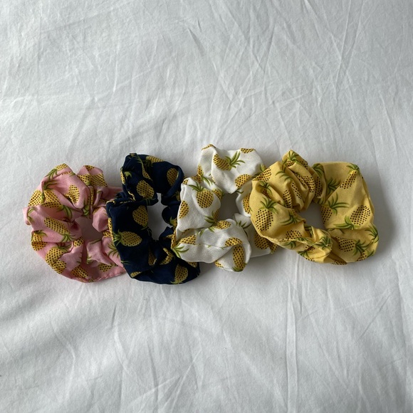 Scrunchies - Picture 1 of 1